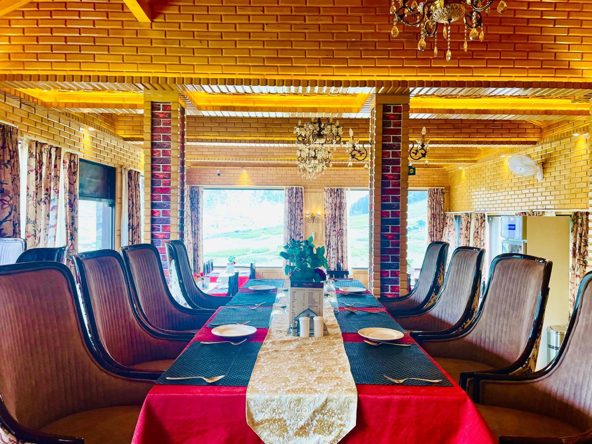 Hotel Village Walk Sonāmarg Eksteriør bilde